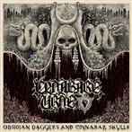 Cynabare Urne "Obsidian Daggers And Cinnabar Skulls"